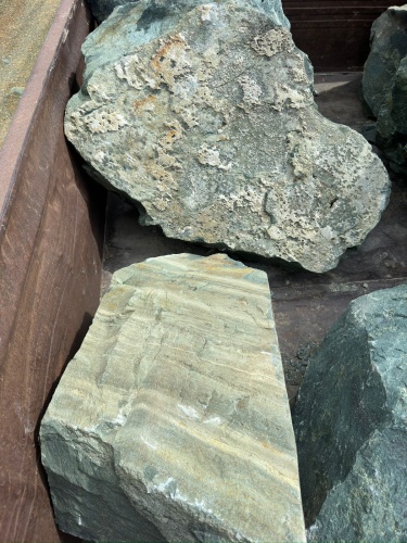 Ландшафтные глыбы зелёные 200-500 килограмм купить в Смоленской области