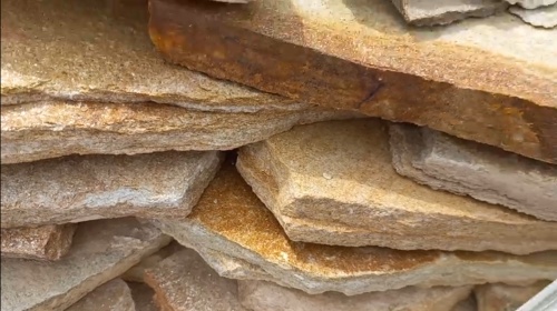 Плитняк златолит жёлтый золотистый для отмостки купить в Смоленской области