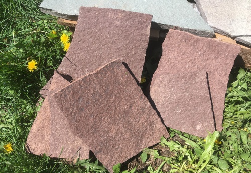 Плитняк лемезит бордовый для цоколя 1,5-2 см купить в Смоленской области