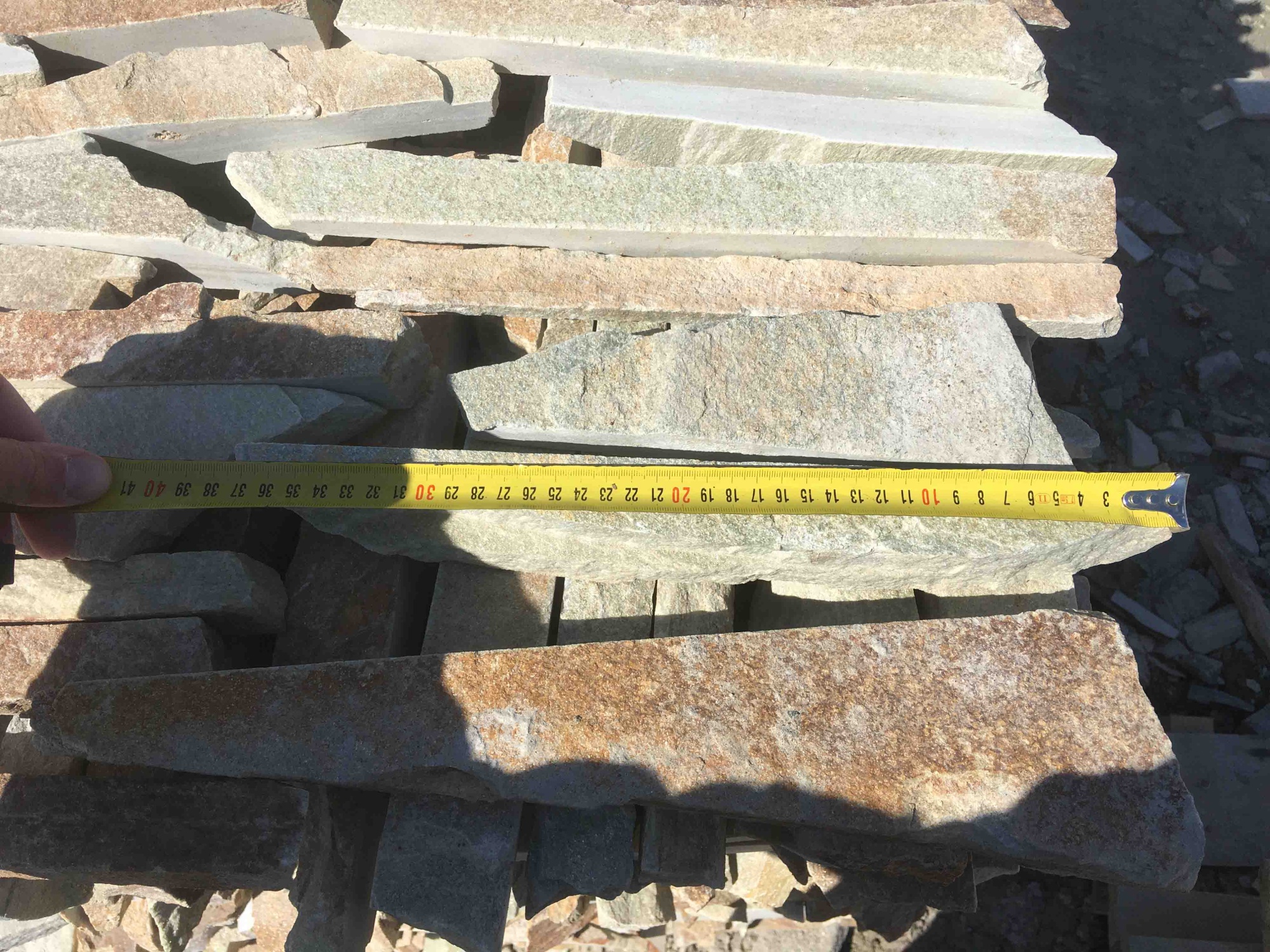 Горбушка златолит золотистый для облицовки купить в Смоленской области