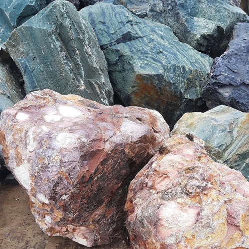 Ландшафтные глыбы красно-фиолетовые 200-1000 килограмм купить в Смоленской области