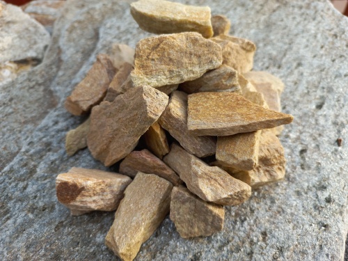 Златолит жёлтый декоративная каменная крошка купить в Смоленской области