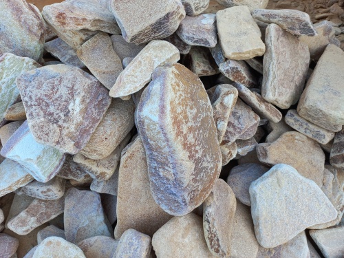 Златолит жёлтый, жёлто-зелёный глыбки и валуны для ланшафтного дизайна купить в Смоленской области