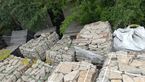 Гранитный плитняк галтованный для мощения купить в Смоленской области