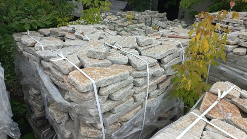 Гранитный плитняк галтованный для парковки купить в Смоленской области