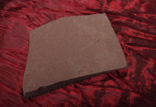 Плитняк лемезит бордовый для цоколя 1,5-2 см купить в Смоленской области