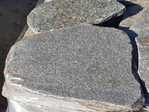 Златолит серебристый галтованный для лестниц купить в Смоленской области