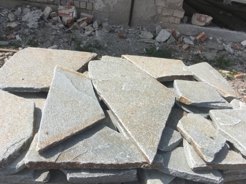 Златолит серебристый галтованный для лестниц купить в Смоленской области